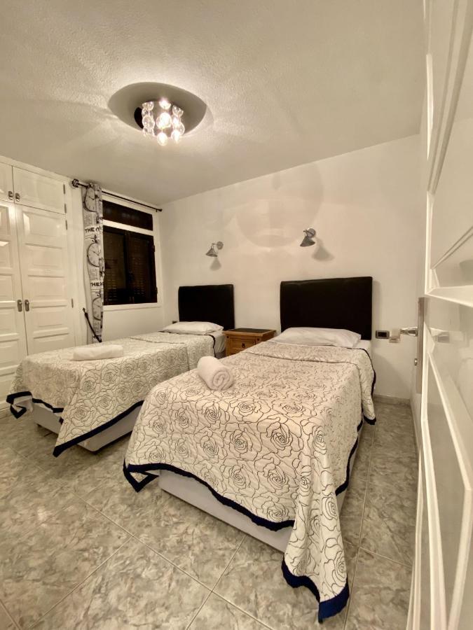Victoria Court Modern 1 Bed Apartment ลอส กริสเตียนอส ภายนอก รูปภาพ